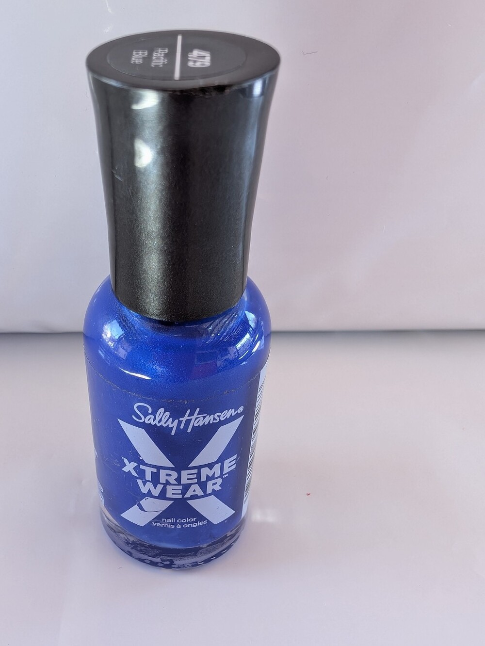Sally Hansen Xtreme Wear Blue Nail Polish. Pacific Blue